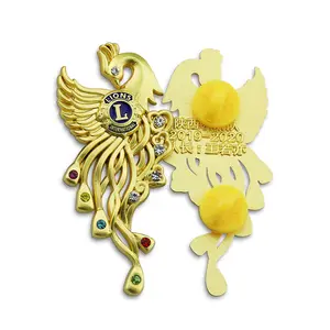 Nouvelle mode en métal phoenix lion logo club diamant insigne de revers de personnalisation