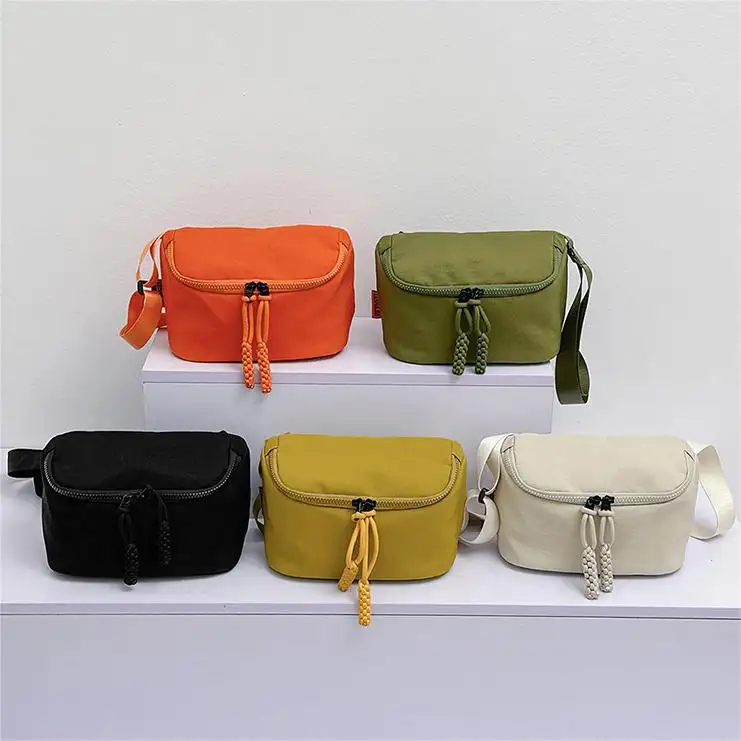New Design Lightweight Nylon Messenger Bag Square Fanny Pack Women Crossbody Bag