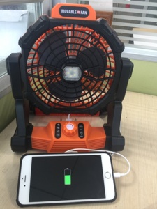 Support de lampe LED adapté et mini ventilateur de sol solaire portable rechargeable de 12 pouces pour le camping - Product Image 3