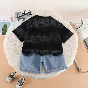 Fabricantes de Roupas Infantis Masculinas: Conjunto de Verão <span class=keywords><strong>2026</strong></span> com Camiseta Estampada e Shorts Jeans (2 Peças) - Roupa Infantil com Estampa de Personagem Chinês - Product Image 5