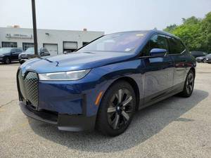 Venta Especial: SUV IX AWD Usado en Buen Estado, Cuero Oscuro, R19, Automático, 2020, Cámara Trasera Izquierda - Product Image 6