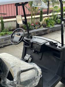 Carrito de Golf Eléctrico de Diseño Clásico Moderno de 48V con Asiento Trasero Plegable y Control Manual para Adultos - Product Image 5