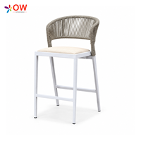 Tabourets de bar modernes en aluminium pour l'extérieur, avec dossier en corde tressée, chaises hautes avec coussins pour patio, bord de piscine, hôtel, restaurant