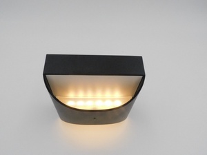 Lámpara de Pared LED de Lujo, Diseño Moderno en Aluminio Negro, Montaje en Pared con Cableado Directo para Sala de Estar o Dormitorio - Product Image 2