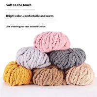 Fil chenille épais 100 % polyester filé à la main, haute ténacité, écologique, doux, pour tricotage à la main, idéal pour les couvertures très demandées (vente en gros)