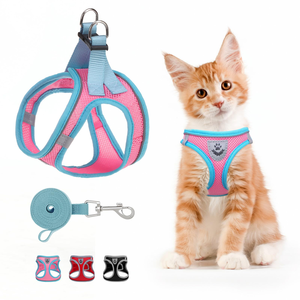 Arnés universal transfronterizo para gatos y perros con correa para el pecho, malla de doble capa, reflectante, cierre de hebilla extensible, estampado de huellas, poliéster - Product Image 6