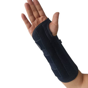 Tutore di supporto per stecca da polso destro sinistro regolabile per <span class=keywords><strong>dolore</strong></span> al polso, distorsione, Tunnel carpale - Product Image 2