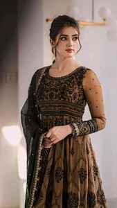 Maxi Vestido de Gasa Marrón Oscuro Exclusivo con Dupatta de Gasa |   3 piezas sin coser - Product Image 2