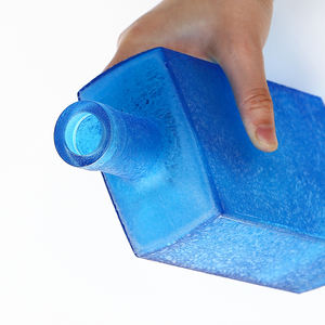 Premium <span class=keywords><strong>Ice</strong></span>-Crack <span class=keywords><strong>Blue</strong></span> Transparente Flat Whisky <span class=keywords><strong>Vodka</strong></span> Rum Botella 500ml 750ml Botella de licor de vidrio para destilerías - Product Image 2