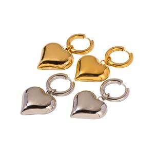 Boucles d'oreilles créoles tendance et élégantes en forme de cœur, en acier inoxydable, pour femmes, idéales pour les rendez-vous, la Saint-Valentin et la fête des Mères - Product Image 1