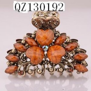 Pince à cheveux rétro avec motif monstre en strass, accessoires de coiffure de style antique en gros, et accessoires pour la coiffure. - Product Image 4