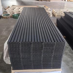 Valla Exterior de WPC con Aislamiento Térmico y Antimoho para <span class=keywords><strong>Fachadas</strong></span> de Edificios Comerciales, Venta Directa de Fábrica - Product Image 1