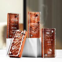 Nouveau design de trophée en bois, plaque de récompense en verre cristal, trophée MH-LJ0036