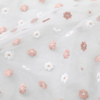 Tissu en dentelle d'organza de broderie de fleur de prunier 3D, tissu en dentelle d'organza de filet doux pour robe de mariée de mariage
