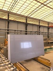 Calacatta 시리즈 인공 석영 석판 만들기 기계 새로운 디자인 큰 석판 석영 카운터 탑 타일 기계 CNC 커터 - Product Image 5