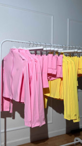 Y2K Dames Op Maat Gemaakt Logo Herfst Sport Fitness Jack Set Geborduurde Breiwerk 2-delige Trainingspakken met Uitlopende Broeken - Product Image 5