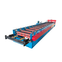 Machine de formage à froid pour panneaux de toiture et de paroi en acier galvanisé isolé