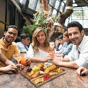 Grande <span class=keywords><strong>planche</strong></span> à découper en bois d'acacia avec 4 récipients <span class=keywords><strong>Planche</strong></span> à <span class=keywords><strong>charcuterie</strong></span> de cuisine <span class=keywords><strong>Planche</strong></span> à fromage de service en bois pour desserts à la viande - Product Image 6