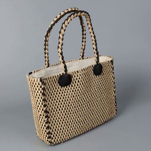 2025 Summer New Large Capacity <b>Tote</b> Bag Two Tone <b>Raffia</b> Straw <b>Tote</b> Bag - Product Image 2