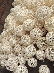 ลูกบอลหวายธรรมชาติทนทาน ลูกบอลหวายสวยงามสำหรับตกแต่งภายในบ้าน งานฝีมือทำมือ หลายขนาด เหมาะสำหรับการตกแต่งหลากหลายรูปแบบ - Product Image 5