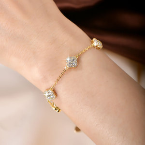 Nuovi Bracciali e Braccialetti Lucidi all'Ingrosso, Catena con Quadrifoglio, Charm Floreale, Bracciale in Moissanite Naturale per Donne - Product Image 4
