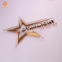 Letras 3D LED Retroiluminadas con Acabado Dorado Cepillado Personalizadas para Logotipo de Pared, Letrero para Empresa Inmobiliaria, Letrero para Vestíbulo Corporativo
