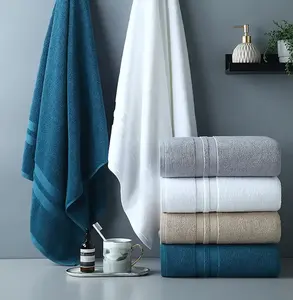 Serviette d'hôtel 5 étoiles serviette de bande de Satin 100% coton pour la serviette de bain en coton blanc d'hôtel d'usine de la Chine