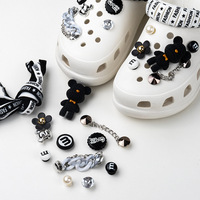 Juego de adornos de diamantes de imitación para zapatos Saturn con cadena, perlas y estrellas, accesorios DIY brillantes para zuecos de mujer