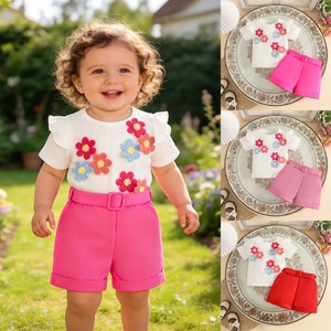 Ensemble trois pièces pour bébé <span class=keywords><strong>fille</strong></span> de 0 à 3 <span class=keywords><strong>ans</strong></span>, style estival décontracté et tendance, motif floral, écologique, haut à manches courtes, <span class=keywords><strong>ceinture</strong></span> en tissu, short - Product Image 2