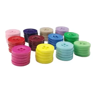 Заводская распродажа, в наличии, разноцветные пластиковые круглые пуговицы разных размеров с 4 отверстиями, пуговицы для детской одежды