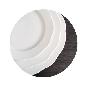 Magnifiques assiettes de présentation en céramique blanches, couleur unie, style minimaliste, écologiques, en porcelaine fine, pour mariage et dîner - Product Image 1