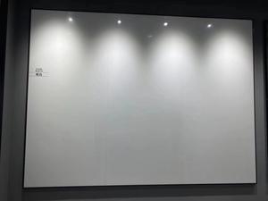 بلاط حجري مصقول لامع بمظهر الرخام كبير الحجم لطاولات الطعام الخارجية والجدران في الفلل - Product Image 4