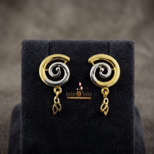Boucles d'oreilles pour femmes en or jaune pur 22 carats de qualité supérieure, conçues pour un usage quotidien, offrant un design élégant de boucles d'oreilles à clous - Product Image 2
