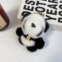 Porte-clés RONGTAI en vison provenant de sources éthiques, motif panda roux - Doux et soyeux, élégant et adorable, breloque à porter 10x8cm, toutes saisons