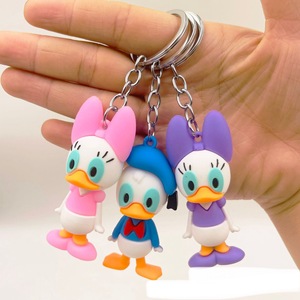 Bán Buôn 3D PVC Keychain Tùy Chỉnh Phim Hoạt Hình Mikey Chuột Minnie Donald Vịt Mềm Cao Su Móc Chìa Khóa Đồ Chơi Cho Số Lượng Lớn Đặt Hàng - Product Image 6