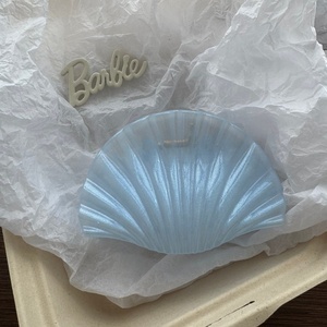 Pinza de Pelo de Plástico con Diseño de Delfín y Perlas Brillantes, Accesorio para el Cabello a la Moda para el Día de San Valentín, Resistente al Agua, Verano 2026, 13 cm - Product Image 4