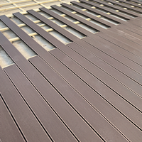Revêtement de sol moderne, populaire, bon marché, de qualité supérieure, résistant aux UV et imperméable, de deuxième génération, en co-extrusion WPC, pour terrasse extérieure