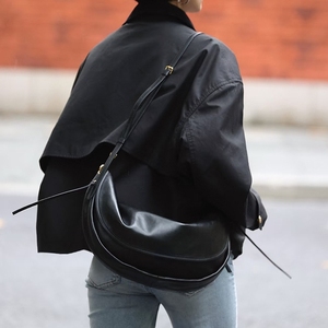 Nouveau Sac à Bandoulière Rétro Élégant <span class=keywords><strong>pour</strong></span> Femme 2026 – Sac Messager Demi-Lune de Luxe Style Designer <span class=keywords><strong>pour</strong></span> Usage Quotidien - Product Image 1