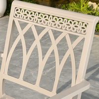 Mojia Ensemble de salle à manger d'extérieur moderne Tables en aluminium Chaises de restaurant pour jardin Balcon Restaurant Table de canapé extensible pour