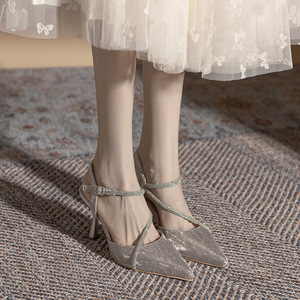 Zapatos de Tacón Alto Elegantes con Tira de Pedrería y Punta en Pico, Estilo Princesa, Color Champán, Primavera-Verano 2026, para Mujer - Product Image 1