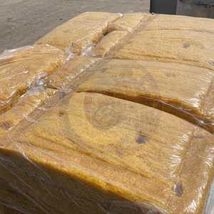 Lámina de Caucho Natural Amarillo Claro de Grado de Moldeo NGOC CHAU SVR3L de Alta Calidad, 33.3 kg, de Vietnam, para la Producción de Neumáticos - Product Image 1