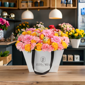 Lujo logotipo personalizado respetuoso con el medio ambiente flores Chocolate Perfume cosmético peluca ropa zapatos embalaje bolsa de papel - Product Image 6