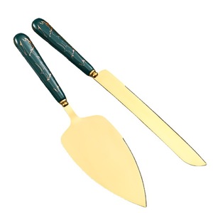 Set Regalo di Utensili da Cucina in Acciaio Inox con Manico in Ceramica: Paletta per Torte, Coltello per Burro, Pala per Pizza, Pala per Formaggio - Product Image 6