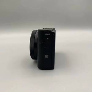 กล้องวิดีโอ Sony DSC-<span class=keywords><strong>RX100</strong></span> <span class=keywords><strong>III</strong></span> มือสองคุณภาพสูง ของแท้ ความละเอียด 1080p HD กล้องดิจิตอลแบบใช้การ์ด ความละเอียด 20MP ซูมออปติคอล 24-70 มม. เกรด A - Product Image 3