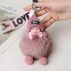 พวงกุญแจตุ๊กตาขนฟูนุ่มรูปเด็กน้อย พร้อมโบว์ผูก  ลดราคาสุดฮอต - Product Image 3