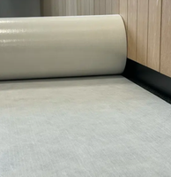 Rouleau de feutre protecteur enduit de film PE, taille personnalisée, auto-adhésif, sans résidus, imperméable, pour la protection des sols en construction et la décoration