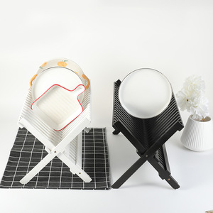 Égouttoir à vaisselle pliable en bois massif pour comptoir de cuisine, forme carrée - Product Image 2