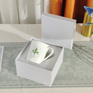 Taza de Porcelana con Diseño de Lirio de los Valles, Novedosa y Sencilla, con Caja de Regalo - Product Image 6