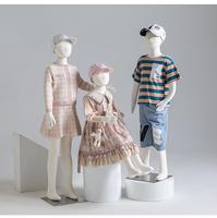 Mannequin enfant unisexe en PE pour vitrine de magasin de vêtements pour enfants