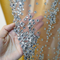 Combinaison de scène asymétrique en maille diamantée scintillante avec strass argentés, tenue de danseuse disco Gogo, pour Drag Queen, Showgirl, Candy